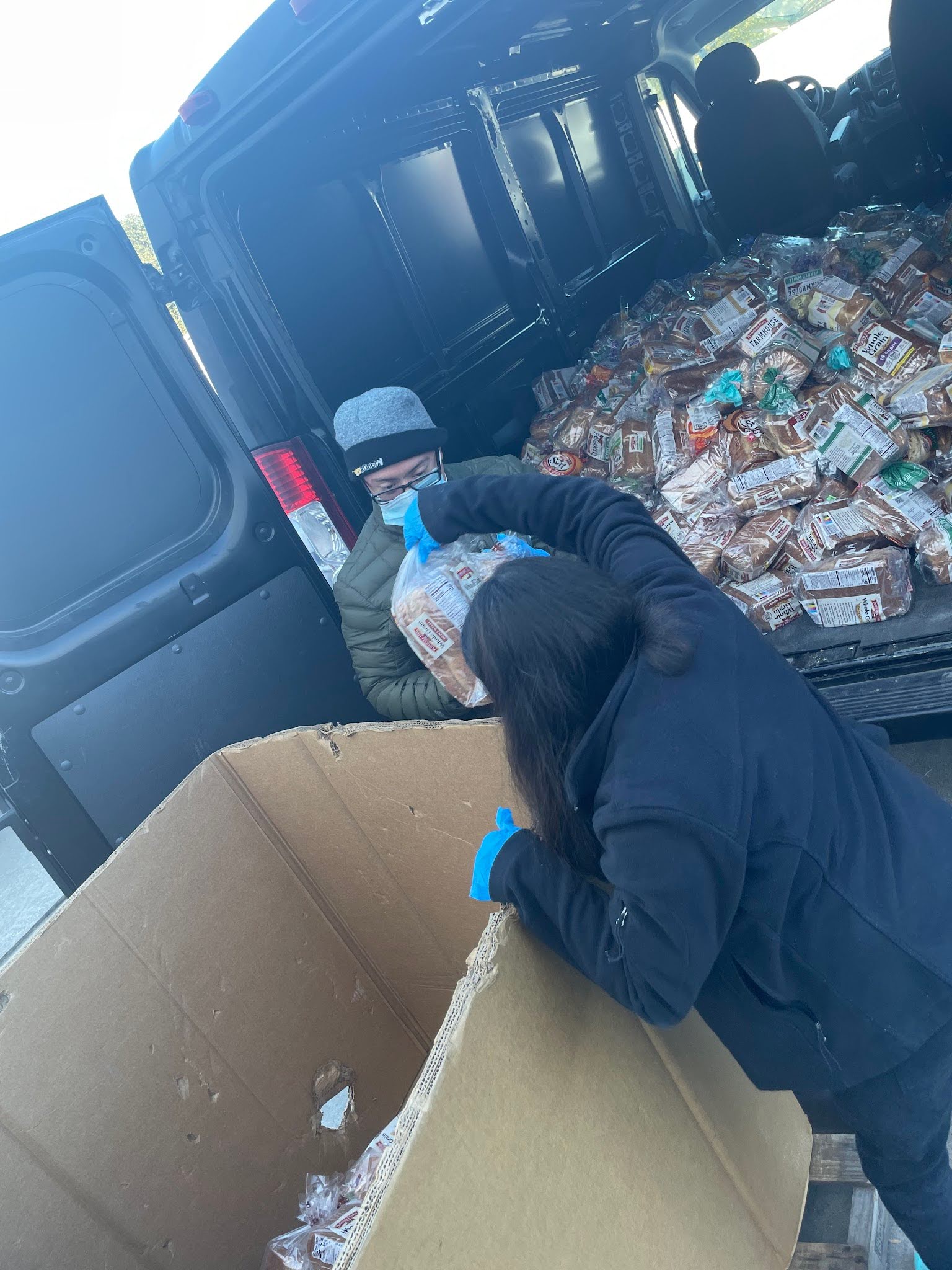 unloading bread truck